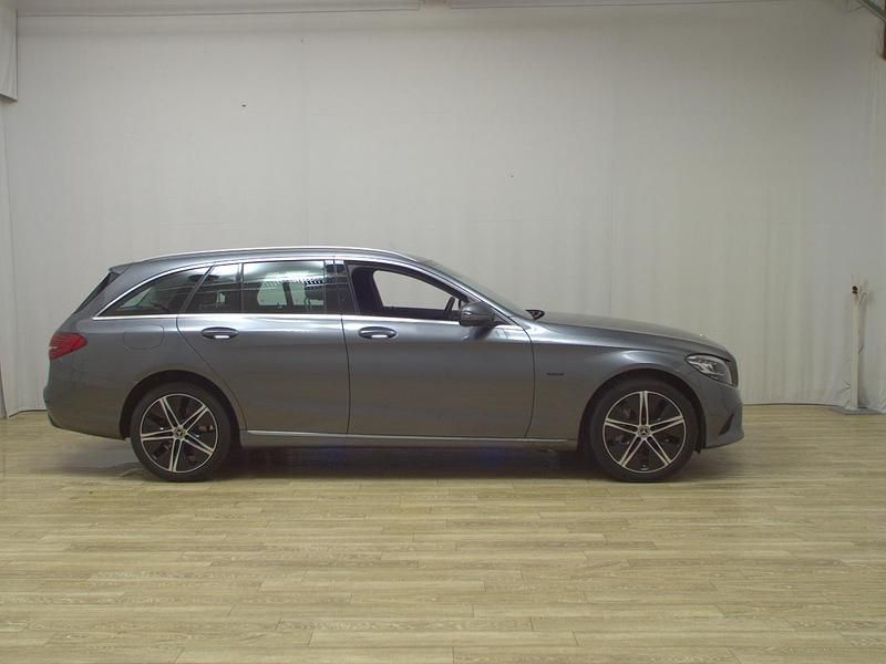 Grau Gebraucht 2021 Mercedes C300e Avantgarde Kombi | 16.990 € (Guter Preis) - Bild 1/4