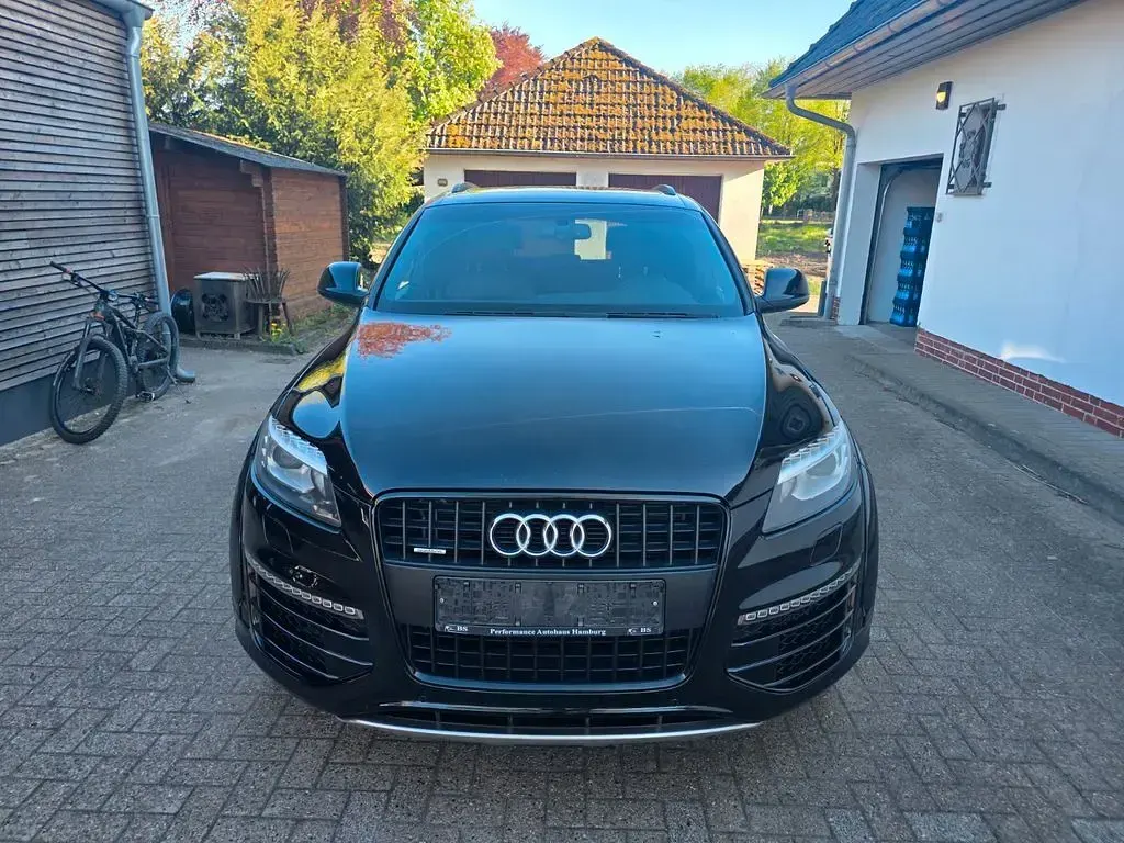 Gebraucht Audi Q7 Ambiente 245 PS (180 kW) 2014 Schwarz SUV