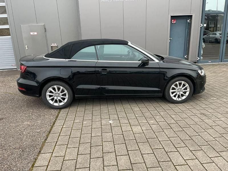 Gebraucht Audi A3 Cabriolet Attraction 140 PS (102 kW) 2014 Schwarz Cabrio