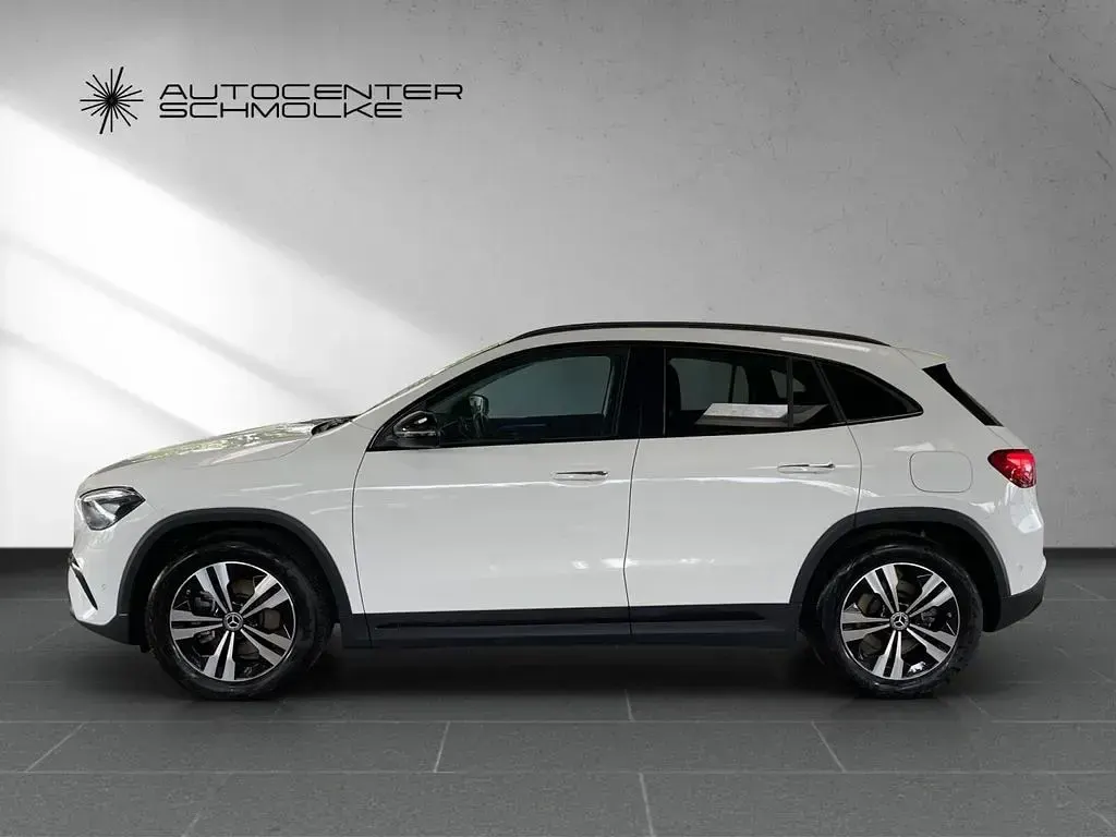 Gebraucht Mercedes GLA220 Progressive 190 PS (139 kW) 2024 Weiß SUV