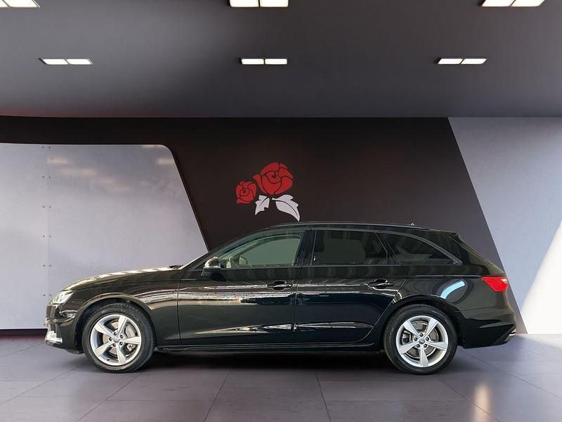 Gebraucht Audi A4 Advanced 190 PS (139 kW) 2020 Mythosschwarz Kombi