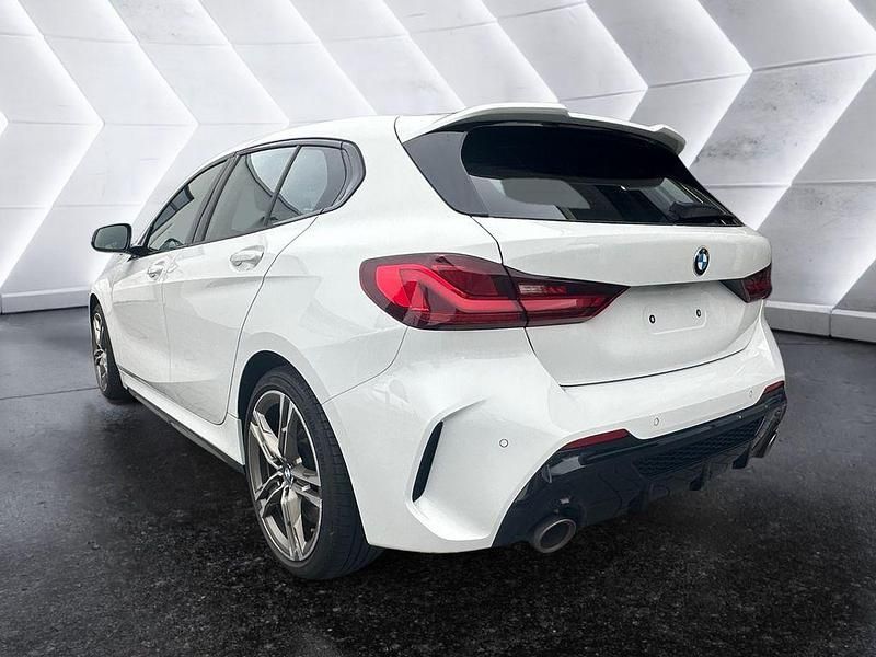 Gebraucht BMW M135 Performance 306 PS (225 kW) 2022 Weiß Kleinwagen