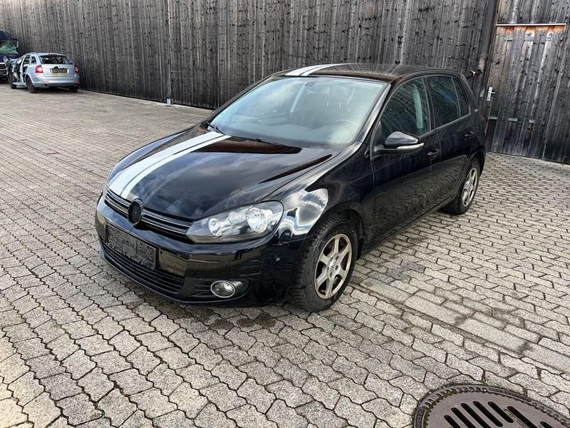 Schwarz Gebraucht 2010 VW Golf VI Team Limousine | 1.850 € (Superpreis) - Bild 1/4