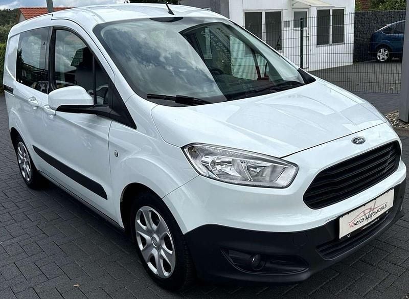 Frostweiß Gebraucht 2018 Ford Tourneo Courier Van / Kleinbus | 10.900 € (Guter Preis) - Bild 1/4