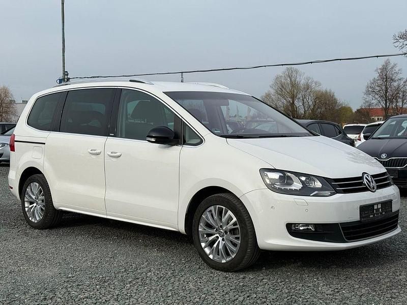 Gebraucht VW Sharan Style 140 PS (102 kW) 2012 Weiß Van / Kleinbus