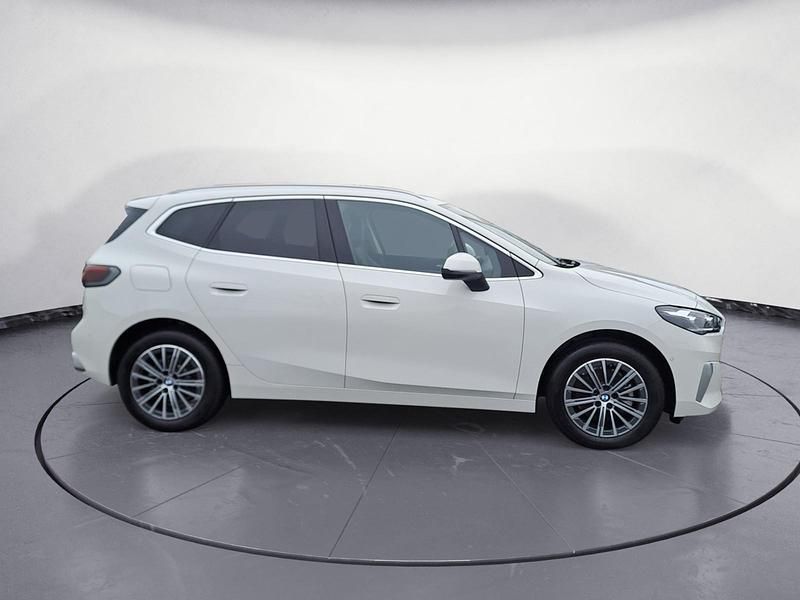 Neu BMW 218 Active Tourer 136 PS (100 kW) 2026 Weiß Van / Kleinbus