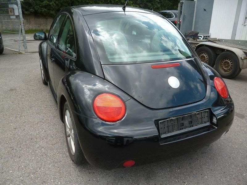 Gebraucht VW New Beetle 116 PS (85 kW) 2002 Schwarz Kleinwagen