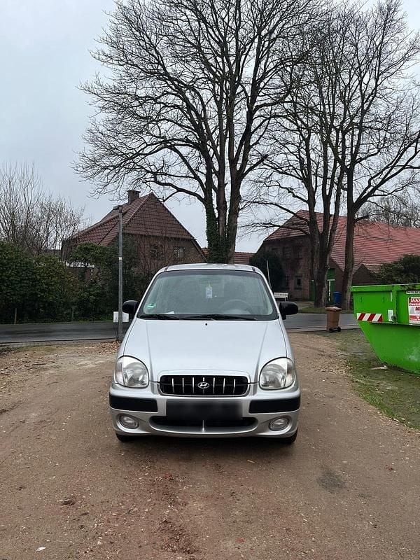 Gebraucht Hyundai Atos 54 PS (39 kW) 2000 Silber Kleinwagen