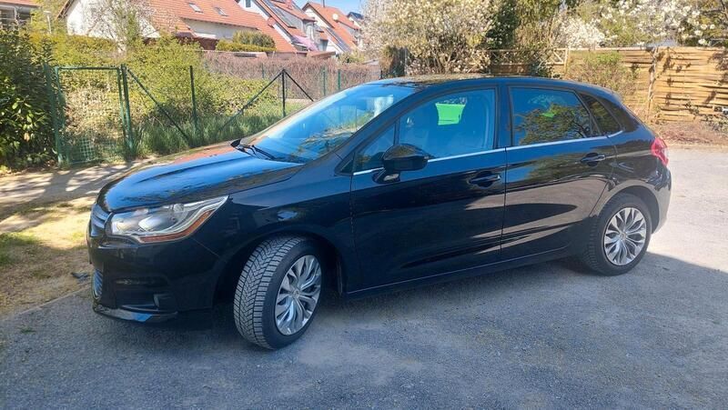 Schwarz Gebraucht 2012 Citroën C4 Limousine | 3.990 € (Fairer Preis) - Bild 1/4
