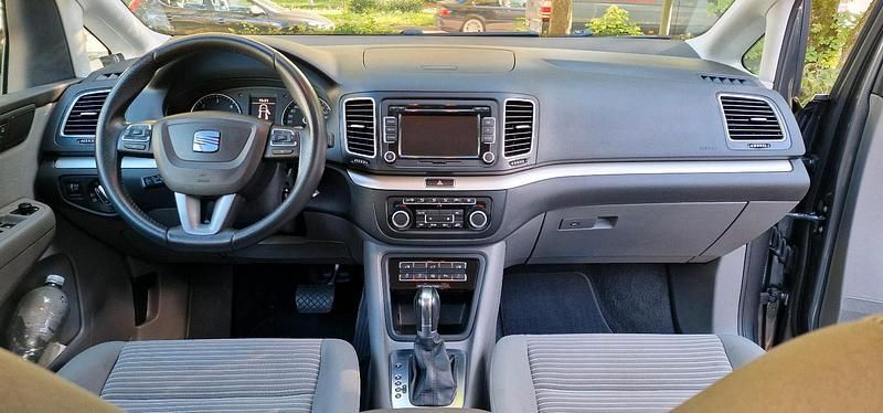 Gebraucht Seat Alhambra 140 PS (102 kW) 2012 Grau Van / Kleinbus