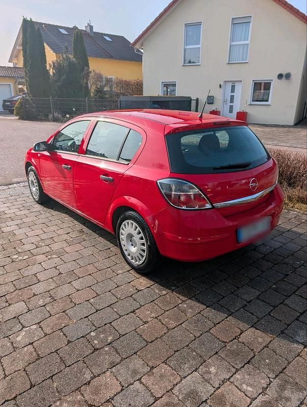 Second-hand Opel Astra 90 CP (66 kW) 2009 Roșu Berlinǎ