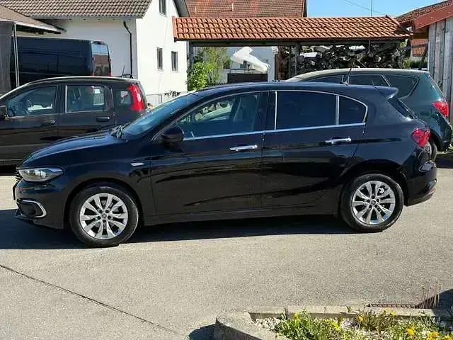 Gebraucht Fiat Tipo Lounge 120 PS (88 kW) 2018 Colore esterno (new nero) Kleinwagen
