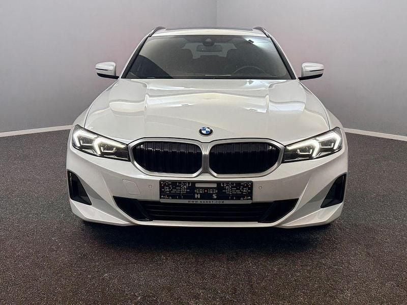 Gebraucht BMW 318 Sport Line 150 PS (110 kW) 2023 Weiß Limousine