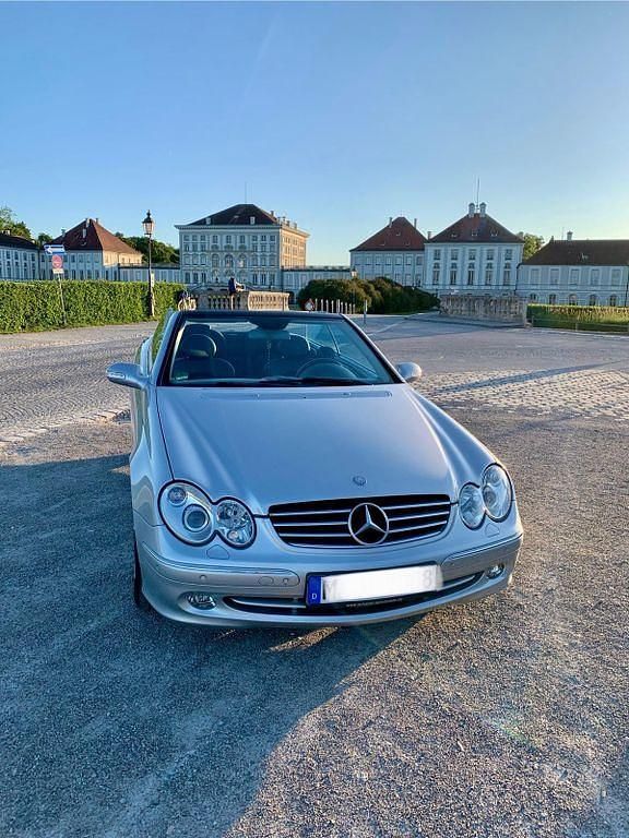 Silber Gebraucht 2003 Mercedes CLK240 Avantgarde Cabrio | 8.500 € (Fairer Preis) - Bild 1/4