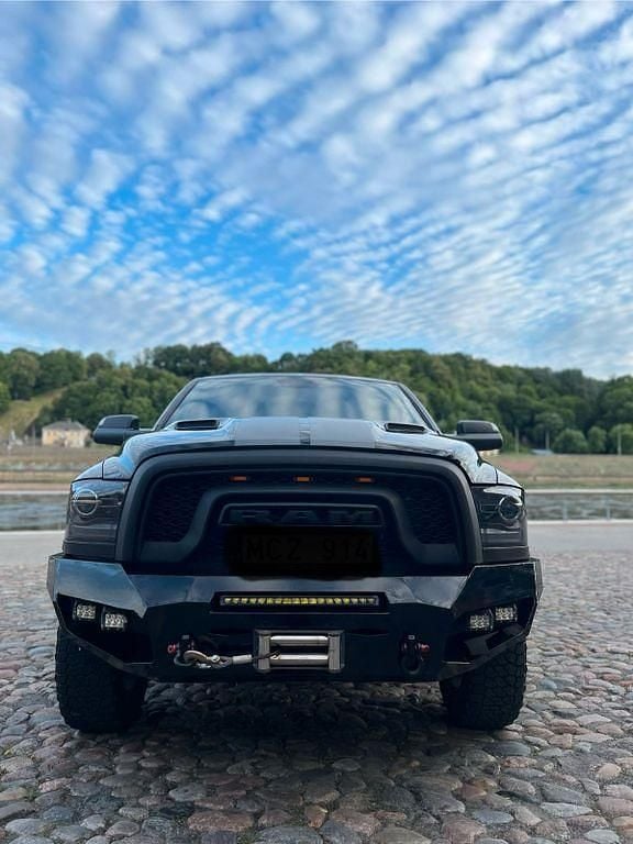 Gebraucht Dodge Ram 401 PS (294 kW) 2020 Schwarz Pickup
