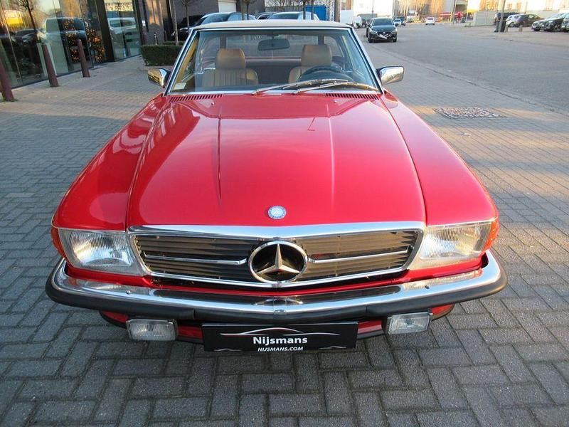 Gebraucht Mercedes 560 230 PS (169 kW) 1988 Rot Cabrio
