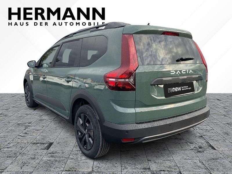 Gebraucht Dacia Jogger Expression 110 PS (80 kW) 2025 Grau Van / Kleinbus