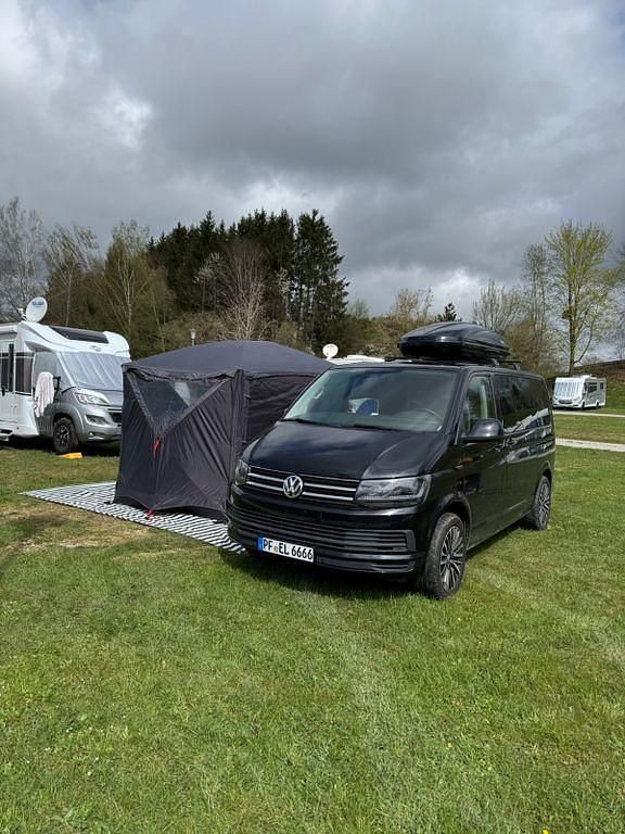 Second-hand VW T6 150 CP (110 kW) 2016 Negru Van