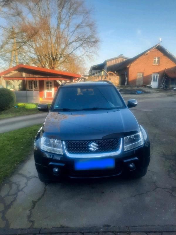 Gebraucht Suzuki Grand Vitara 135 PS (99 kW) 2011 Schwarz SUV