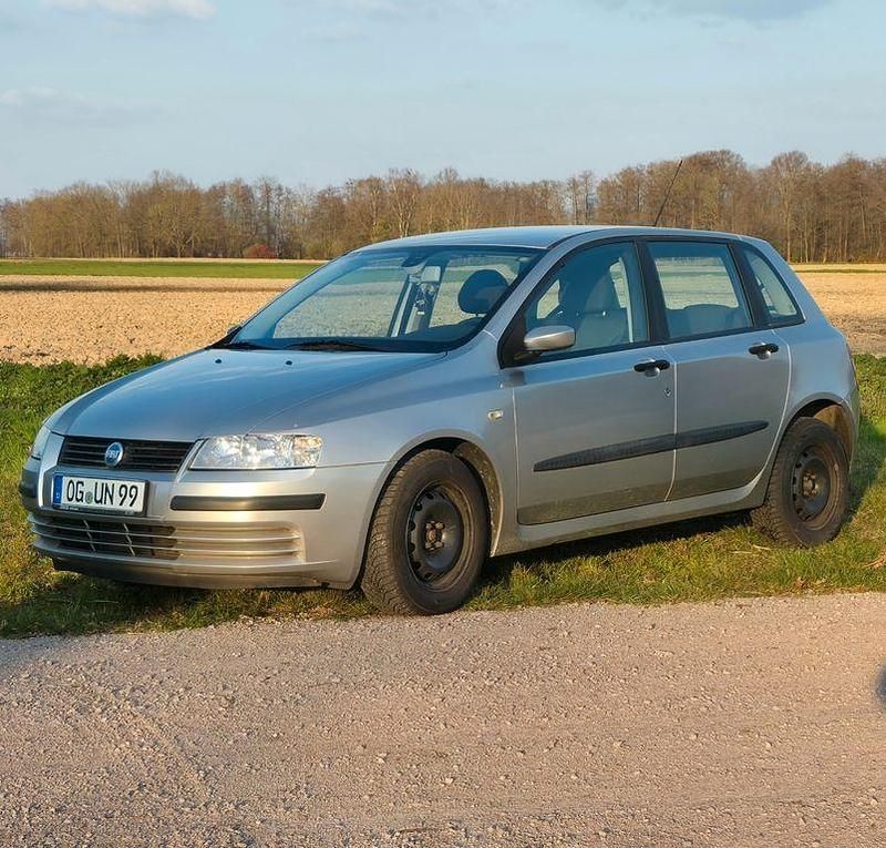 Gebraucht Fiat Stilo 103 PS (75 kW) 2003 Silber Limousine