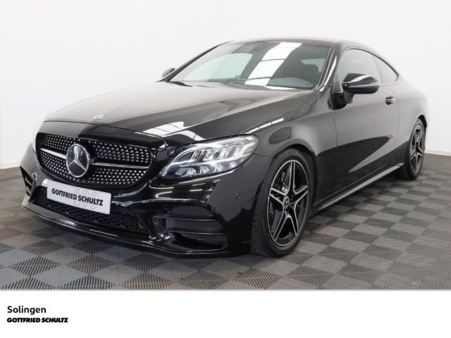 Gebraucht Mercedes C200 AMG line 184 PS (135 kW) 2020 Ung. schwarz  unilack Coupé