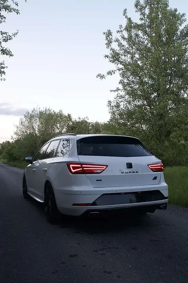 Gebraucht Seat Leon 4Drive 300 PS (220 kW) 2017 Weiß Kombi