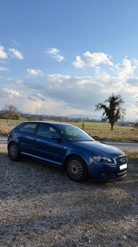 Gebraucht Audi A3 Attraction 102 PS (75 kW) 2008 Blau Kleinwagen