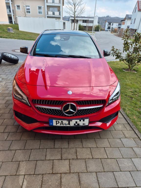 Rot Gebraucht 2016 Mercedes CLA250 Shooting Brake AMG line Kombi | 16.500 € (Fairer Preis) - Bild 1/4