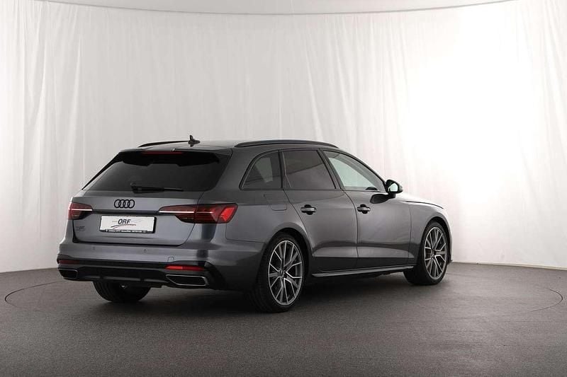 Gebraucht Audi A4 Competition 204 PS (150 kW) 2022 Grau Kombi