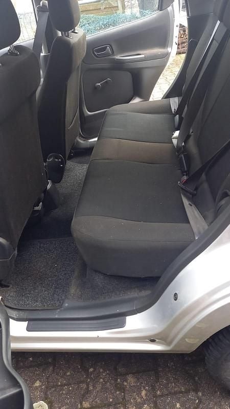 Gebraucht Subaru Justy 94 PS (69 kW) 2006 Silber Kleinwagen