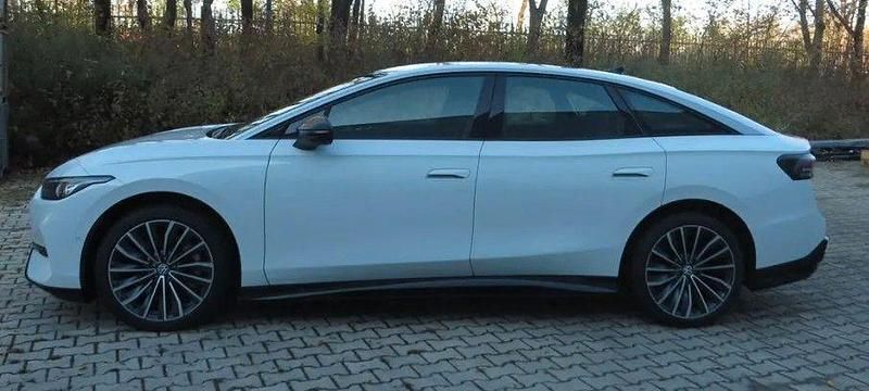 Gebraucht VW ID.7 Pro 210 kW (286 PS) 2024 Weiß Limousine