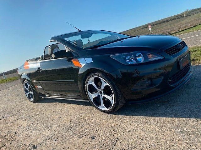 Schwarz Gebraucht 2009 Ford Focus Cabriolet Titanium Cabrio | 4.800 € (Fairer Preis) - Bild 1/4