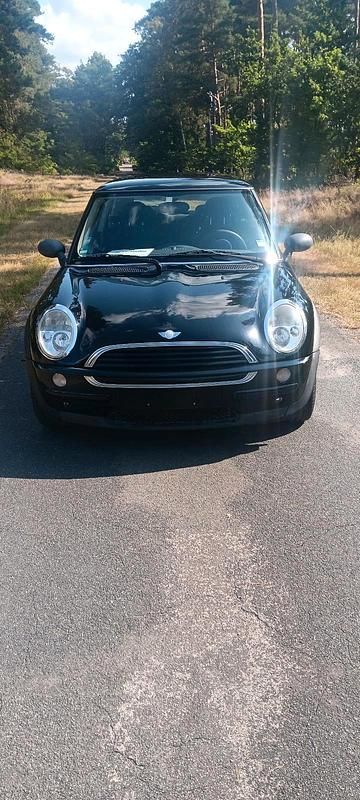 Schwarz Gebraucht 2001 Mini ONE Kleinwagen | 1.800 € (Guter Preis) - Bild 1/4