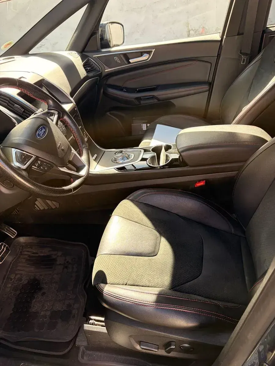 Używany Ford S-MAX ST-Line 241 KM (177 kW) 2019 Niebieski Minivan