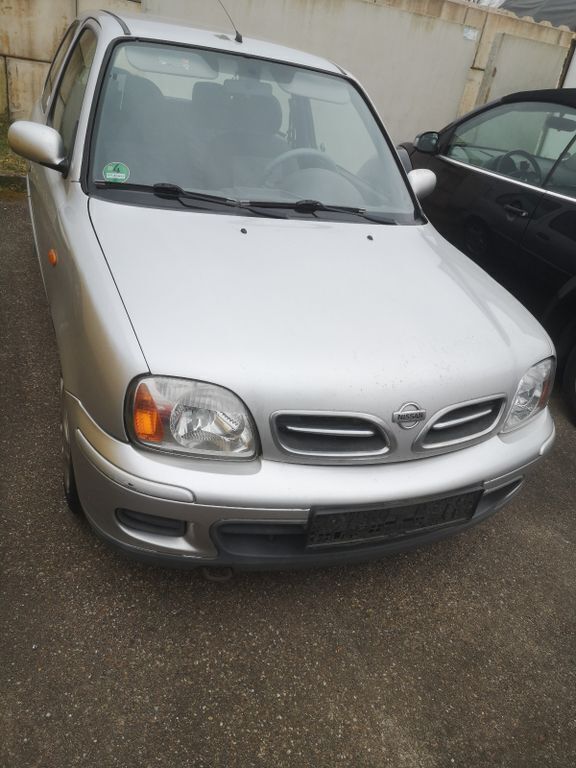 Silber Gebraucht 2001 Nissan Micra Kleinwagen | 400 € (Guter Preis) - Bild 1/4
