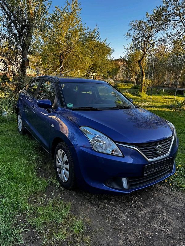 Blau Gebraucht 2018 Suzuki Baleno Kleinwagen | 6.000 € (Teuer) - Bild 1/4