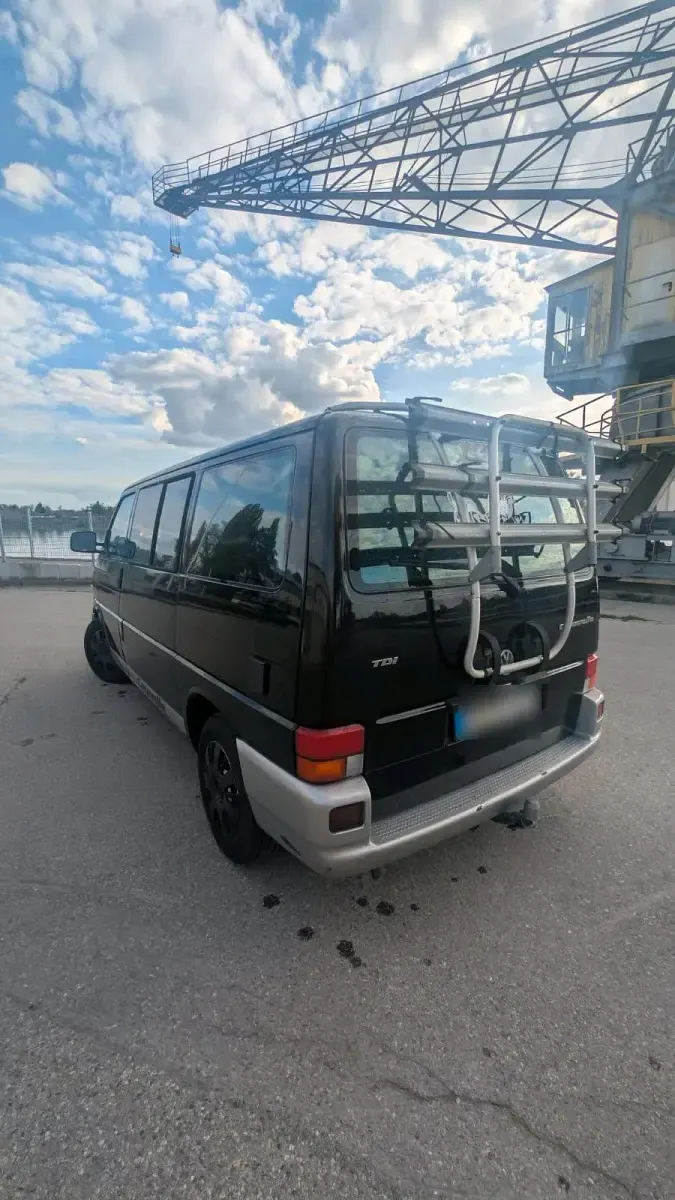 Gebraucht VW T4 102 PS (75 kW) 1998 Schwarz Van
