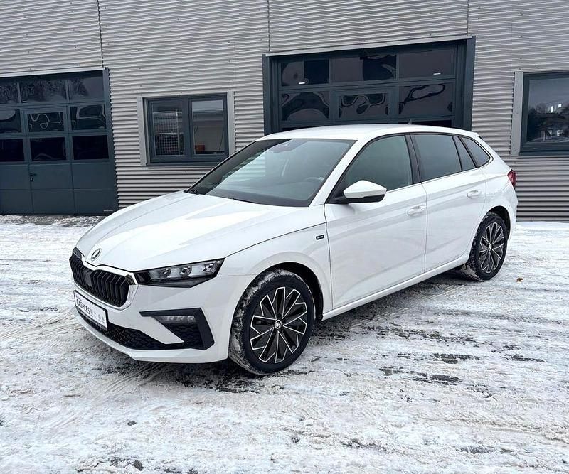 Weiß Gebraucht 2024 Skoda Scala Selection Kleinwagen | 22.990 € (Guter Preis) - Bild 1/4