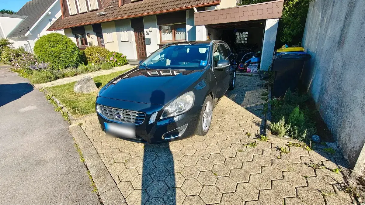 Gebraucht Volvo V60 205 PS (150 kW) 2011 Schwarz Kombi