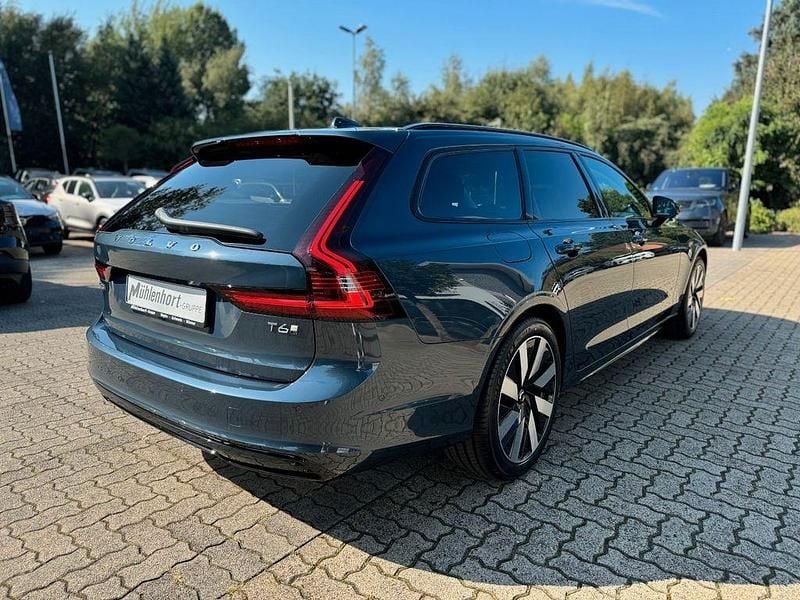Gebraucht Volvo V90 Plus 349 PS (256 kW) 2024 Blau Kombi