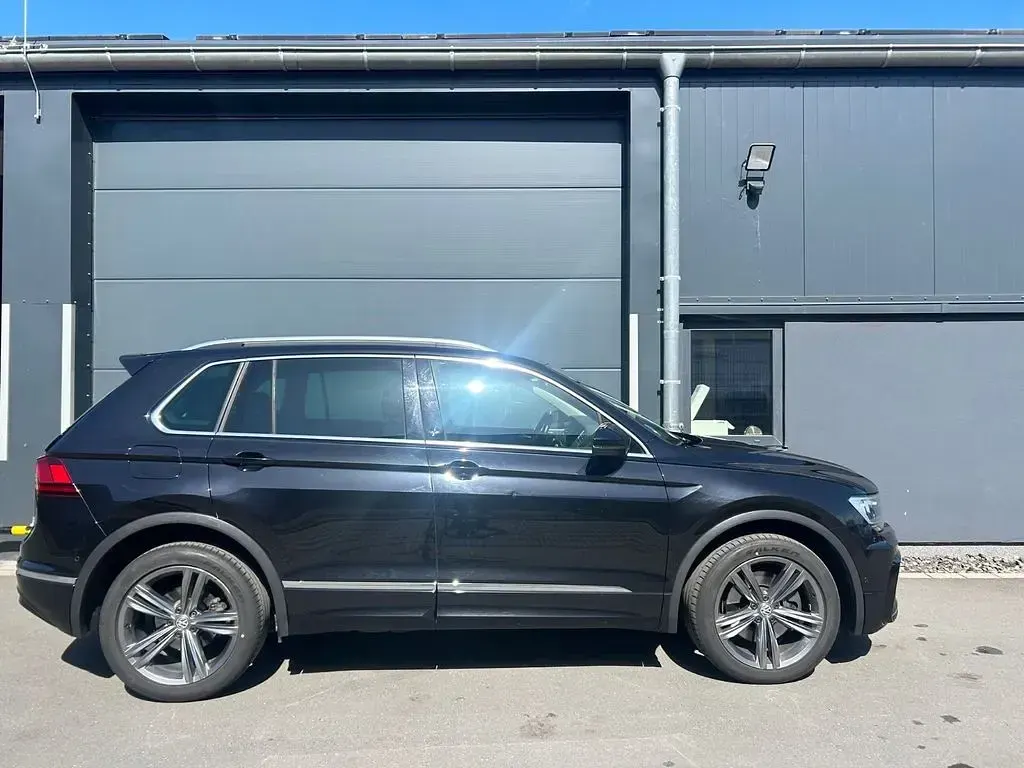 Gebraucht VW Tiguan R-line 190 PS (139 kW) 2018 Schwarz SUV