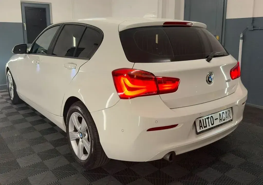 Gebraucht BMW 118 Sport Line 136 PS (100 kW) 2018 Weiß Limousine