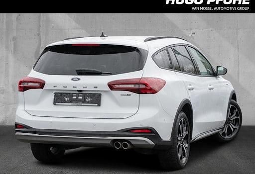 Gebraucht Ford Focus Active X 155 PS (114 kW) 2022 Weiß Kombi
