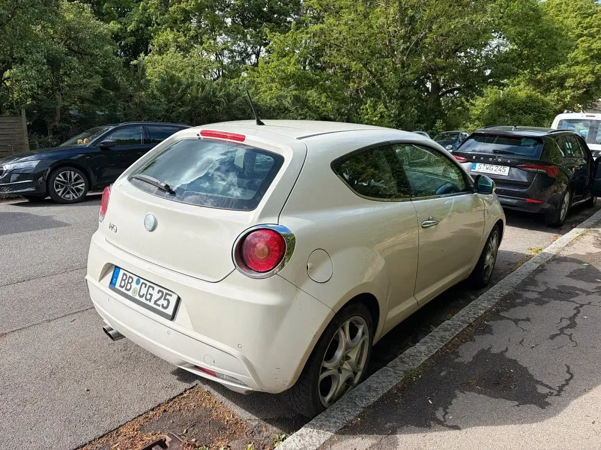 Gebraucht Alfa Romeo MiTo Distinctive 155 PS (114 kW) 2009 Weiß Kleinwagen