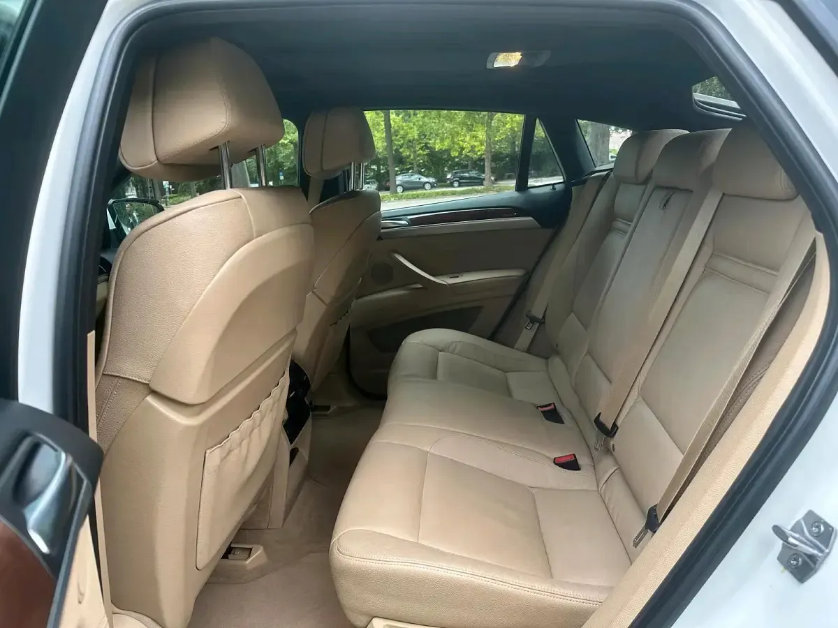 Second-hand BMW X6 305 CP (224 kW) 2013 Alb SUV