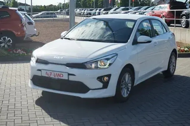 Gebraucht Kia Rio 84 PS (61 kW) 2022 Weiß Kleinwagen