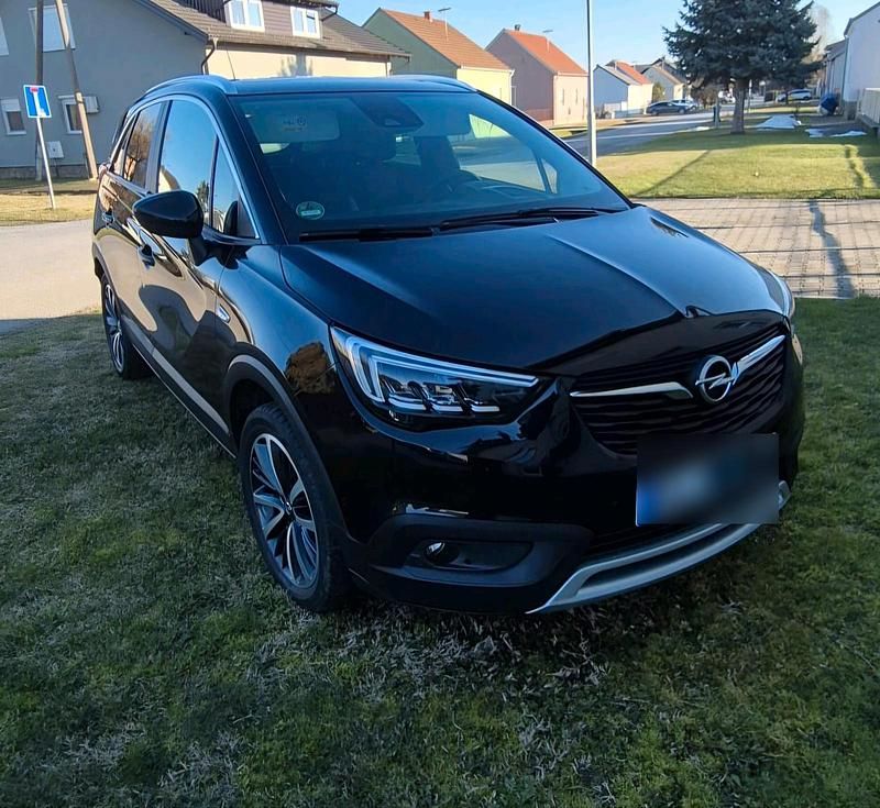 Schwarz Gebraucht 2018 Opel Crossland X Innovation SUV | 13.100 € (Etwas zu teuer) - Bild 1/4
