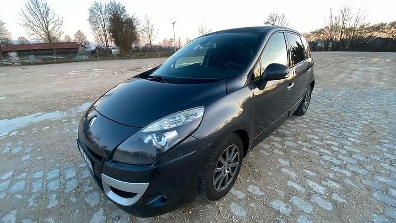 Gebraucht Renault Scénic III Dynamique 131 PS (96 kW) 2010 Grau Van / Kleinbus