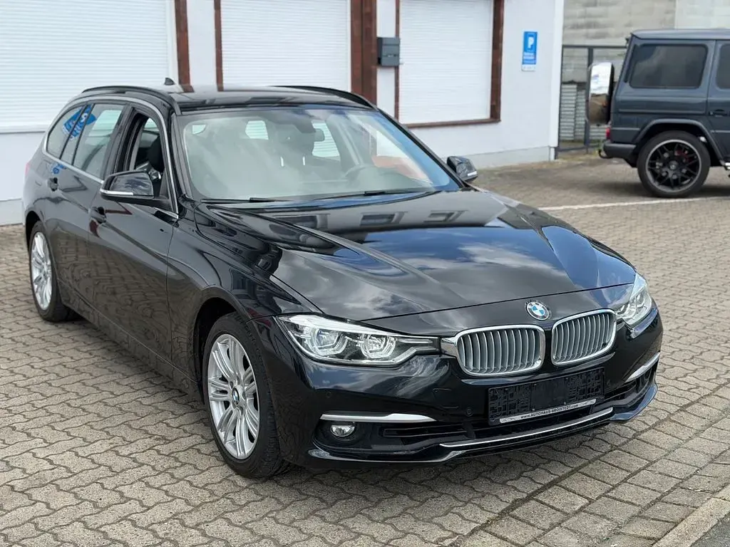 Gebraucht BMW 320 Luxury Line 184 PS (135 kW) 2018 Schwarz Kombi