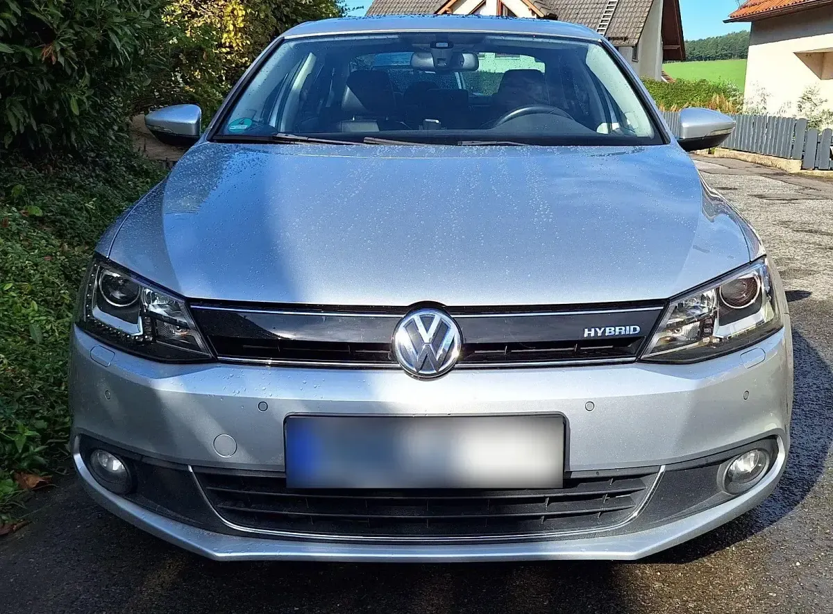 Gebraucht VW Jetta Highline 170 PS (125 kW) 2014 Silber Limousine